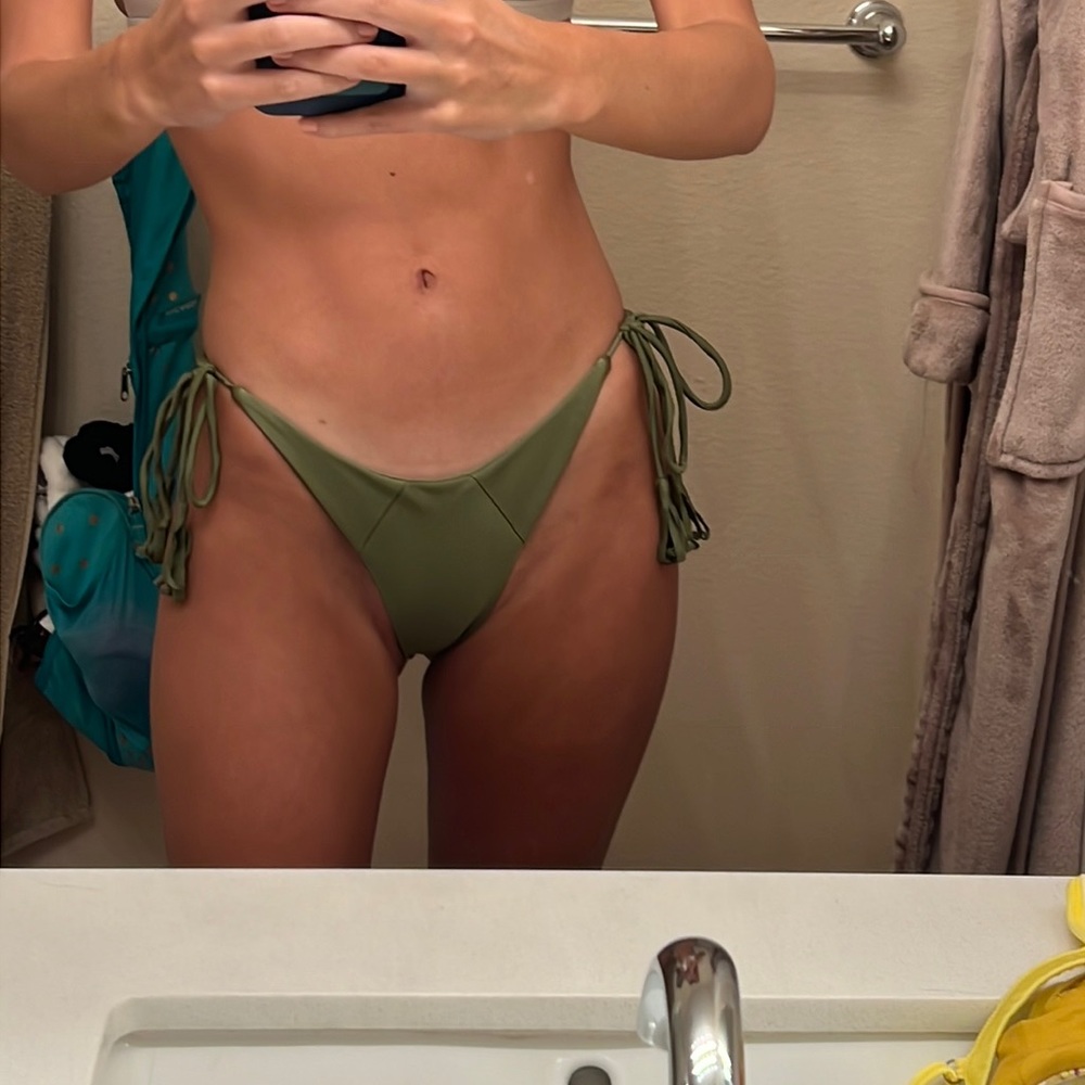 KAOHS green tie bikini bottom